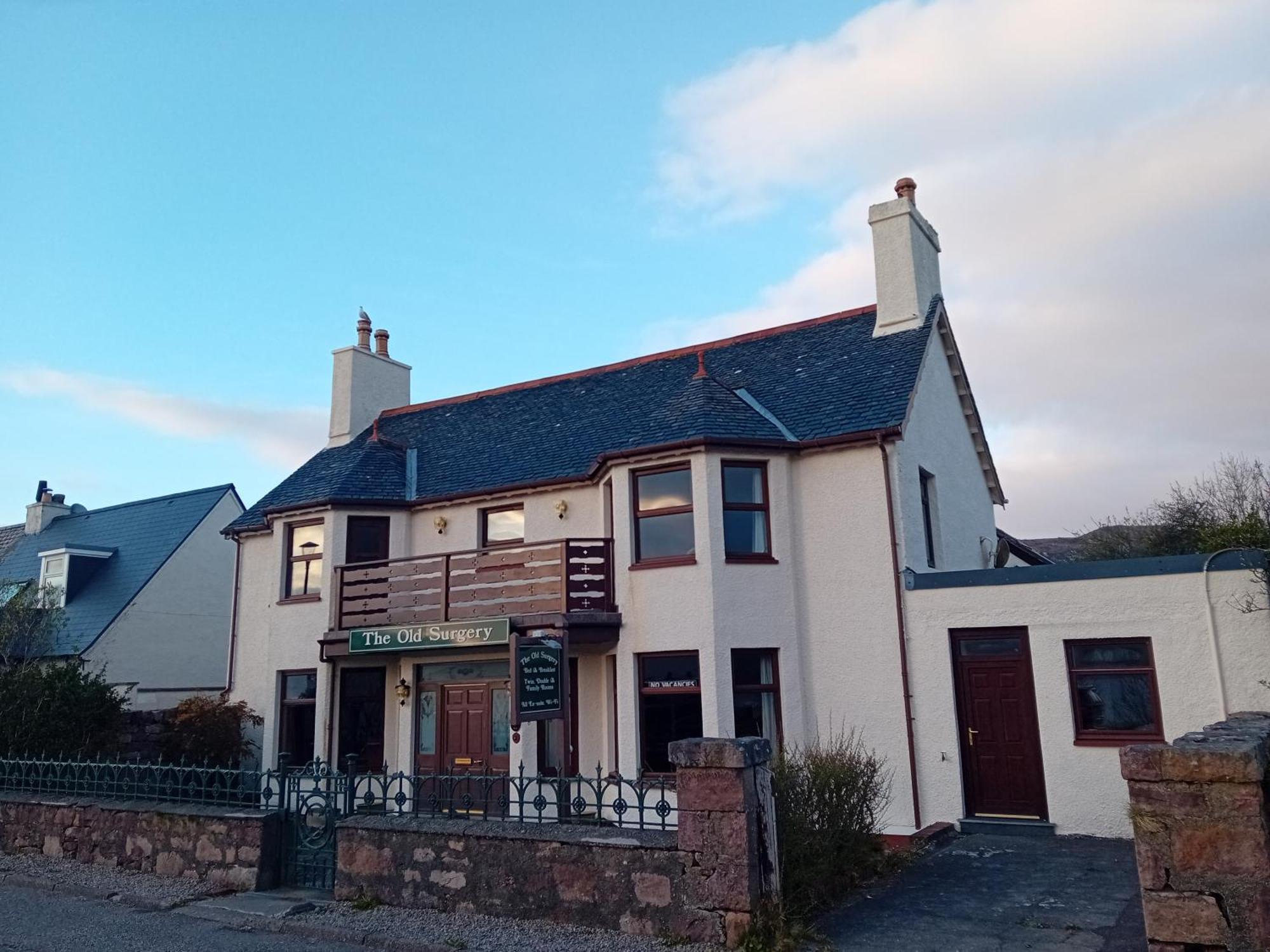 Old Surgery Guest House Ullapool Esterno foto