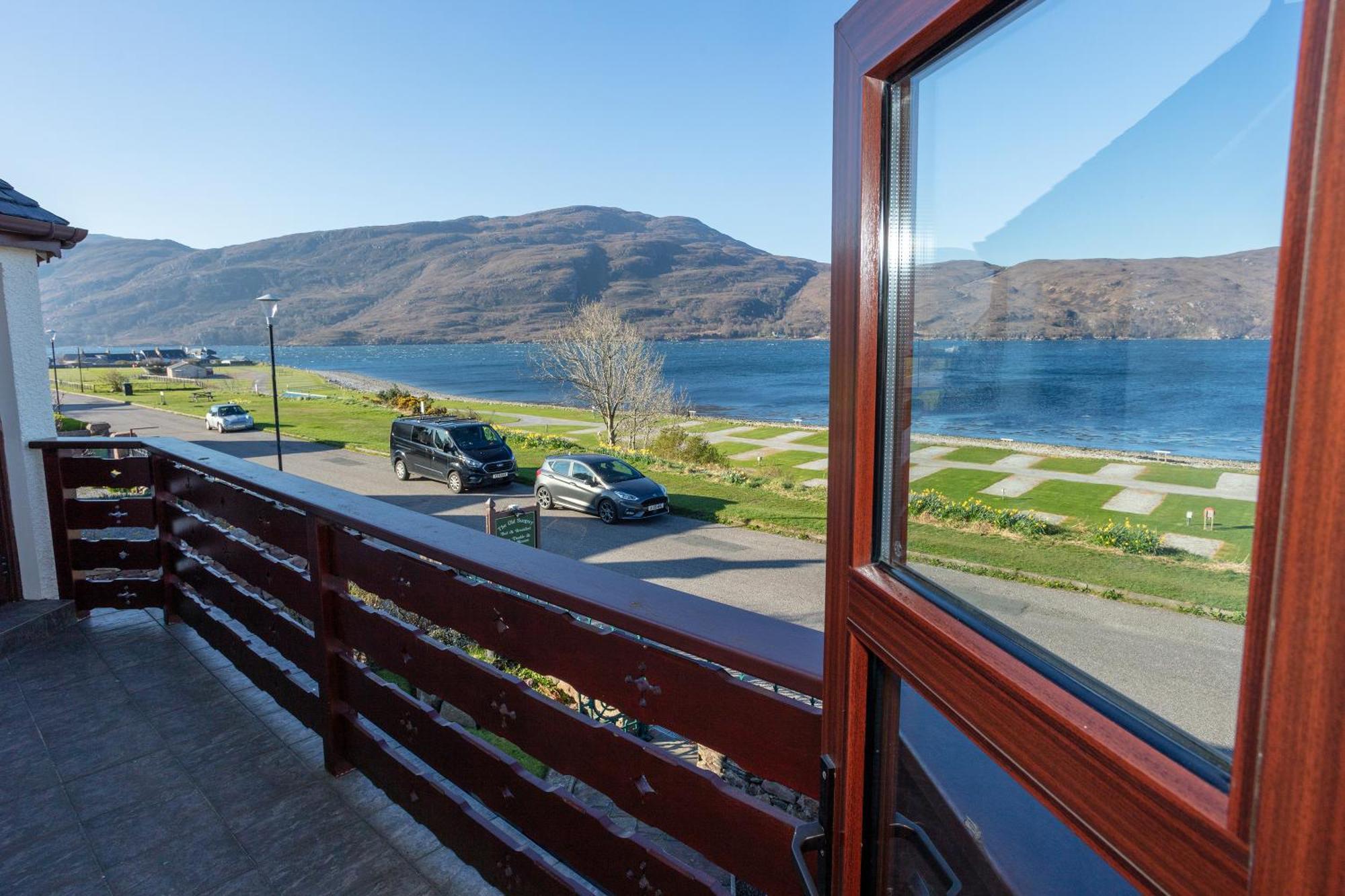 Old Surgery Guest House Ullapool Esterno foto