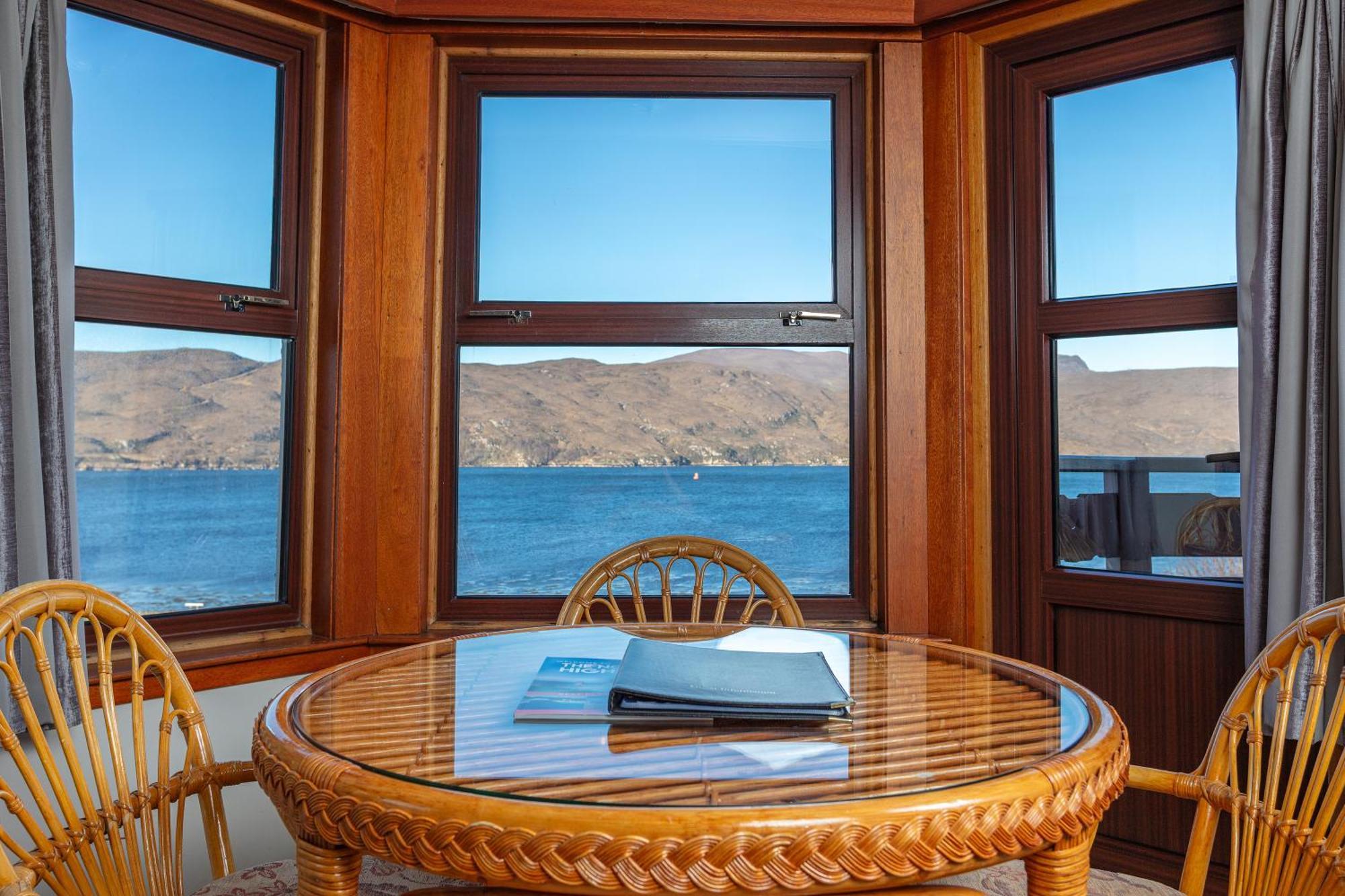 Old Surgery Guest House Ullapool Esterno foto
